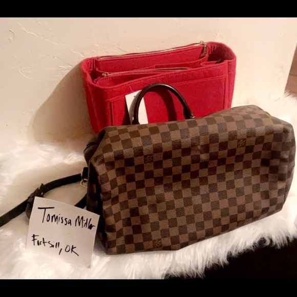 Authentic Damier Ebene Speedy B 35
Date:SD 0157
Includes Dust Bag & LV Box - Picture 13 of 16